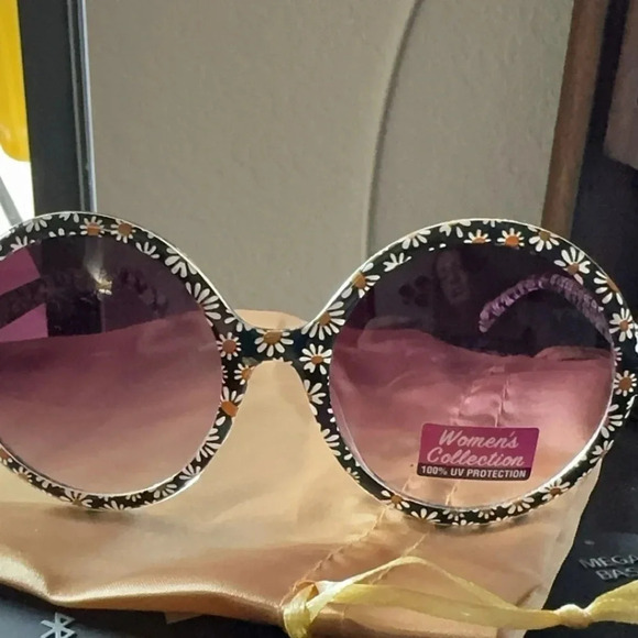 Women's Collection sunglass100%UV Protection daisy flowers round frames - Picture 9 of 11